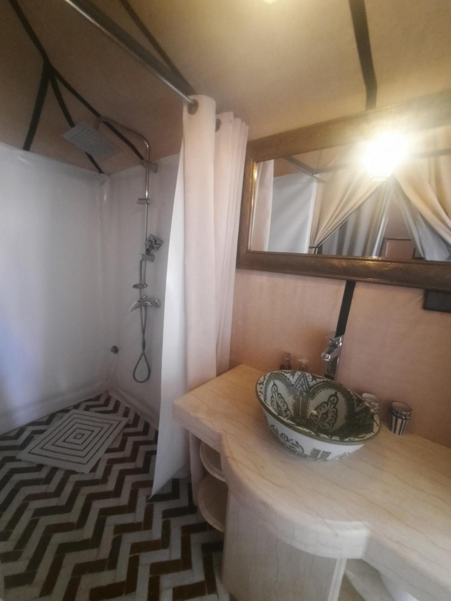 Starlit Camp Hotel Мерцуга Екстериор снимка
